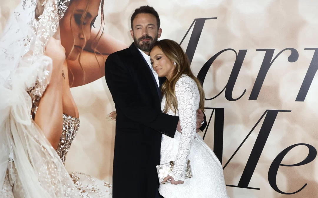 Jennifer Lopez and Ben Affleck tie the knot