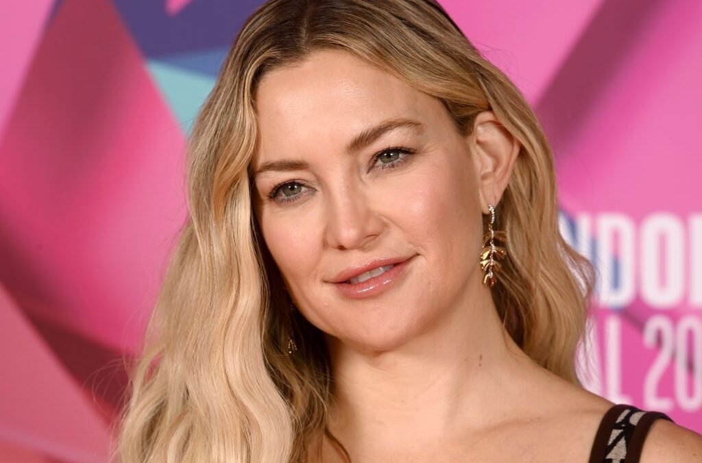 Glass Onion : Knives Out  star Kate Hudson talks about Nepotism