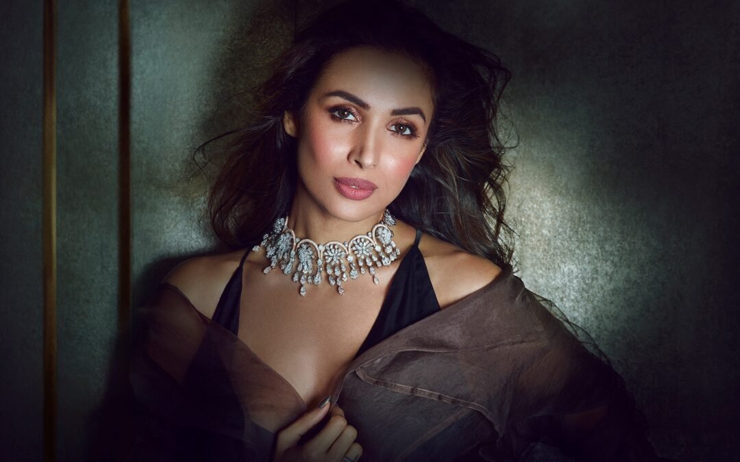 Malaika Arora’s No Makeup Airport Look With Arjun Kapoor Is a Hit With Netizens
