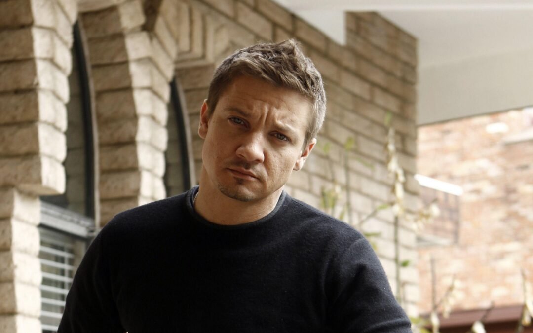 Jeremy Renner Thanks Hospital Staff For His Recovery From Accident
