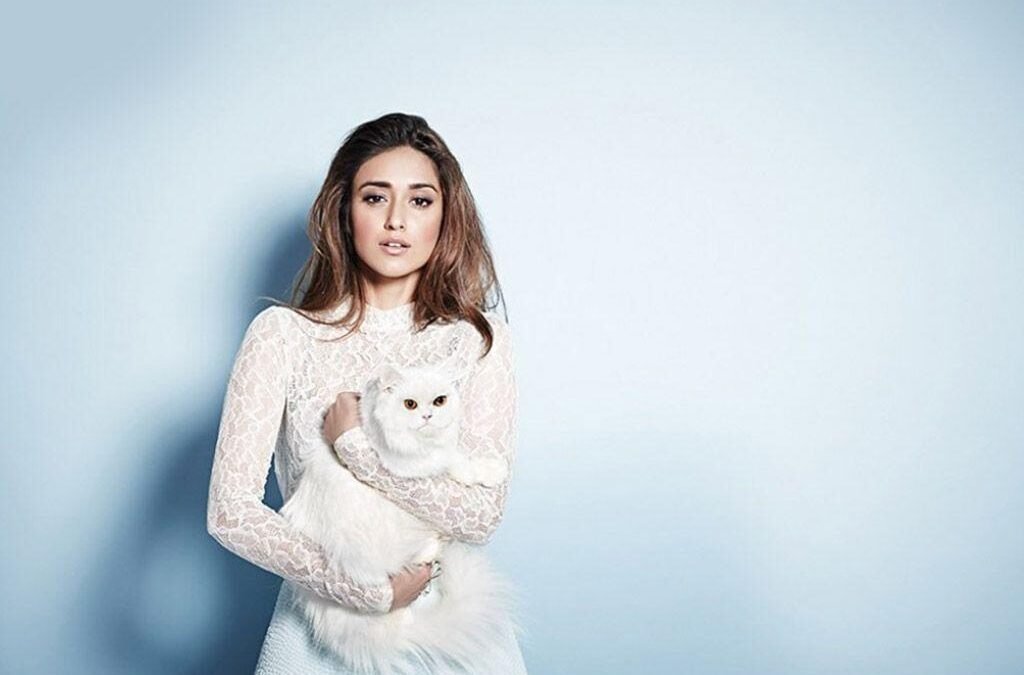 Ileana D’Cruz Announces Pregnancy On Instagram
