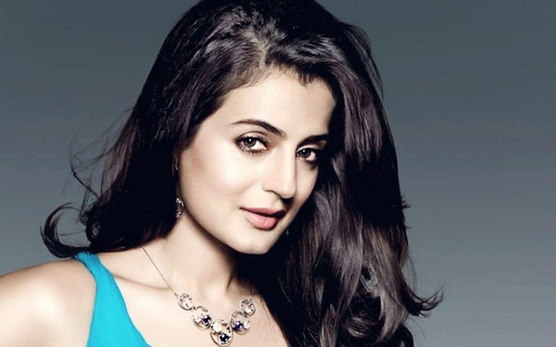 Ameesha Patel Turns Herself In At Ranchi Civil Court