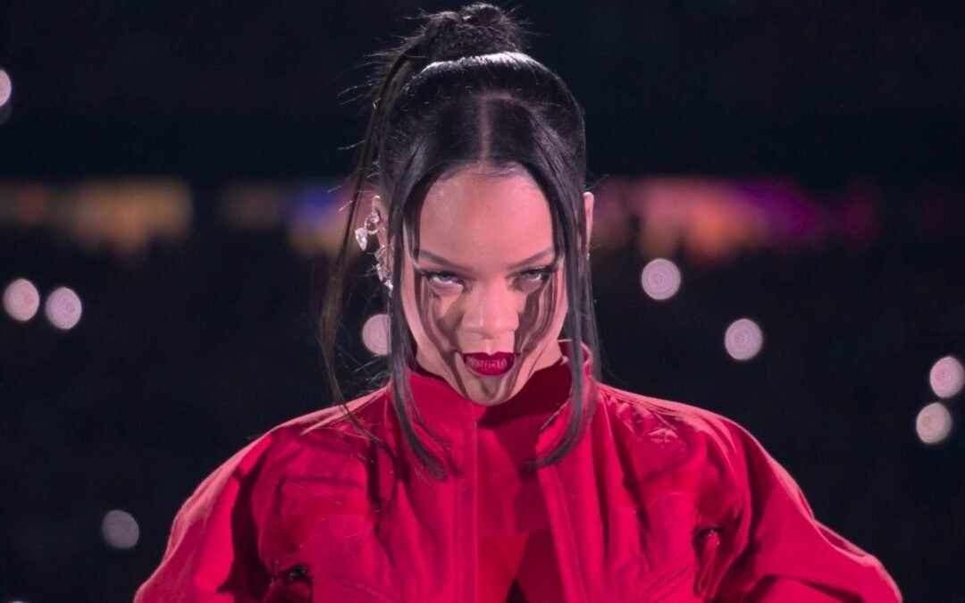 Rihanna breaks Spotify record to become First Female Singer with 10 Tracks over Billion Streams