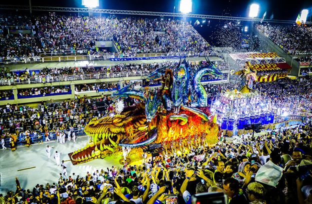 Let the Good Times Roll : Heading to Carnival in Rio