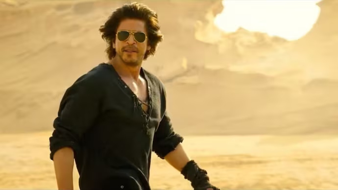 Shah Rukh Khan Unveils Compelling Dunki Drop 6 Video, Showcasing London Dreams in Banda Song