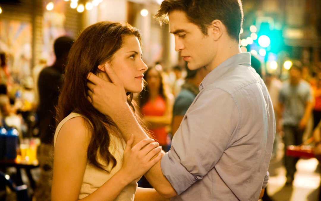 Kristen Stewart Reveals the Unintended LGBTQ+ Undertones in Twilight After 15 Years