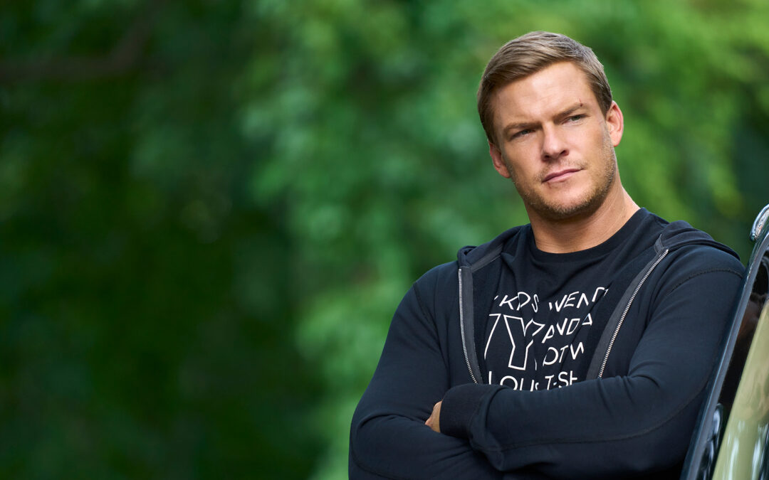 Alan Ritchson Eager to Portray Batman Amid Fan Excitement