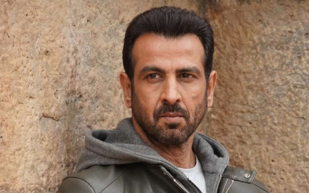 Actor Ronit Roy’s Twitter Outburst Sparks Controversy Over Road Safety and Responsibility