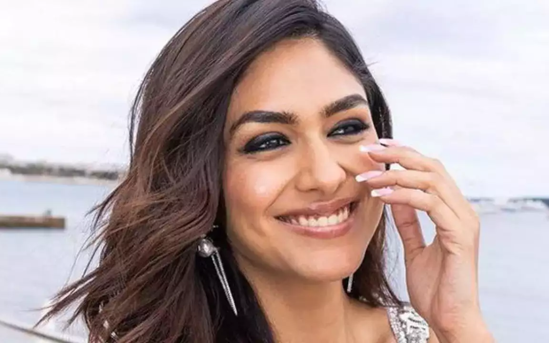 Raghava Lawrence Denies Rumors About Mrunal Thakur in Kanchana 4