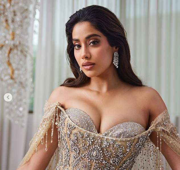 Janhvi Kapoor Recovering from Food Poisoning, Gears Up for Ulajh Release