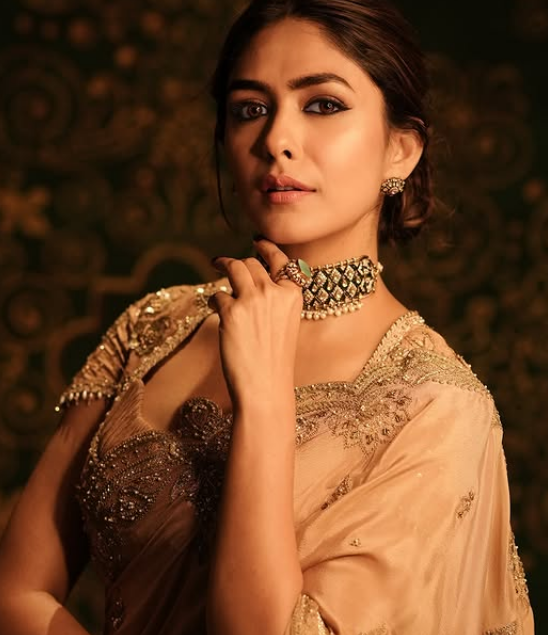 Adivi Sesh’s Birthday Surprise: Mrunal Thakur Joins Action-Drama Dacoit