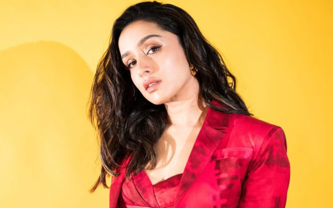 Shraddha Kapoor Wows with Her Language Skills on Stree Set, Reveals Abhishek Banerjee