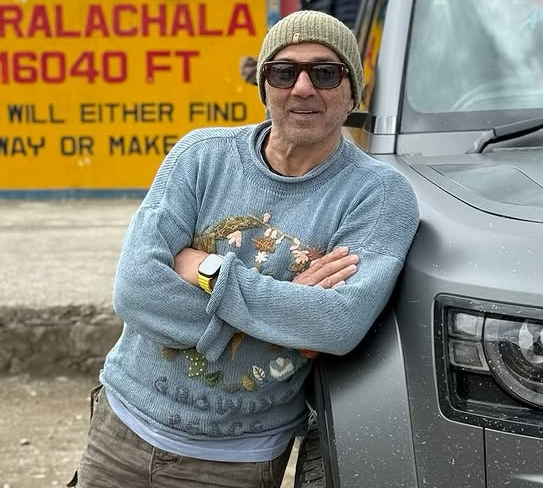 Sunny Deol’s New Look Sparks Ramayana Buzz During Mountain Getaway